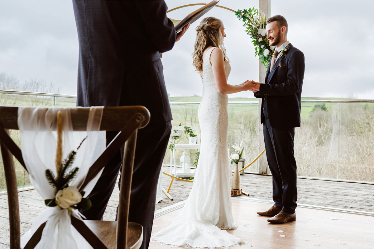 get married in the winter