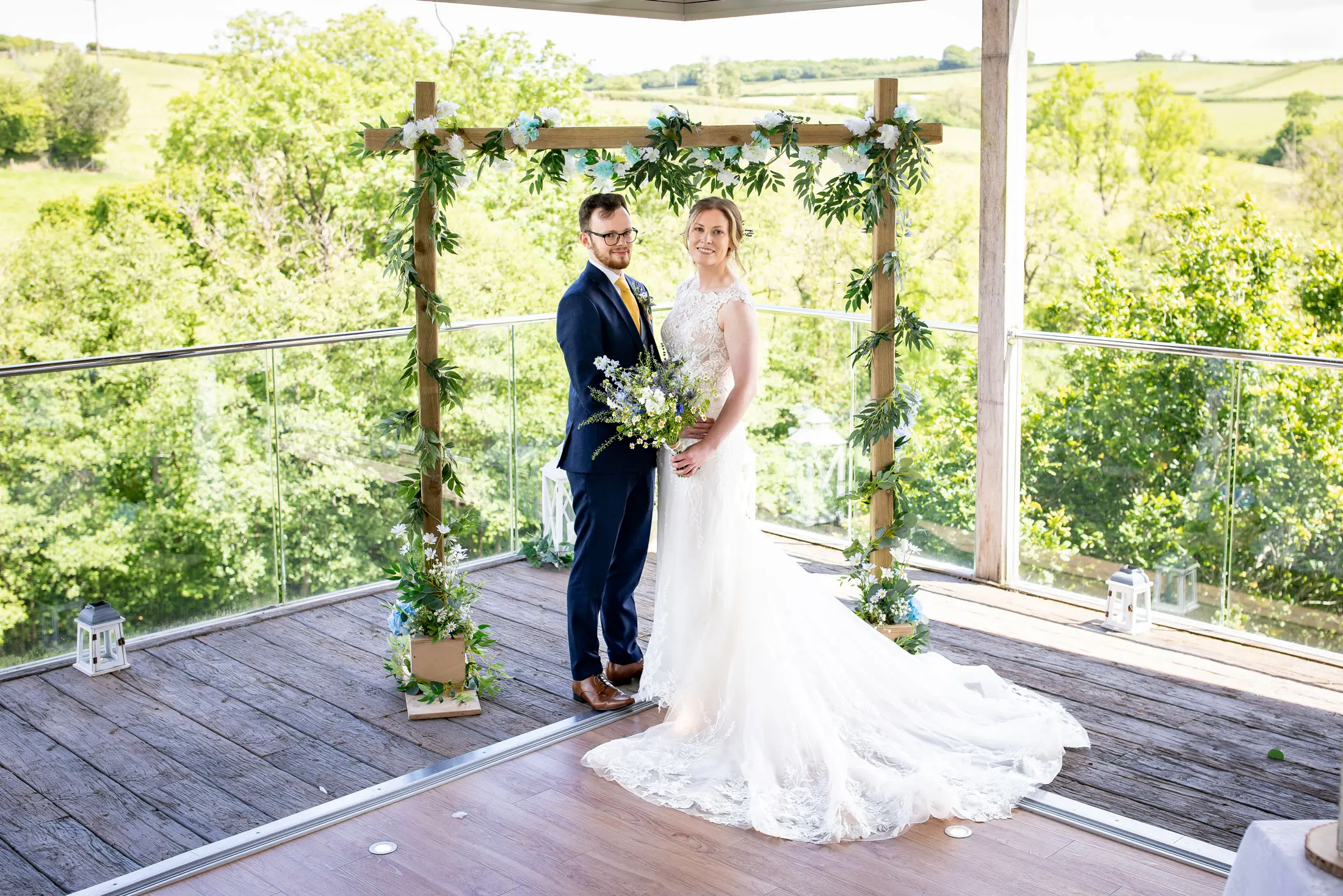 Intimate 10-guest micro wedding ceremony at Tree Top Escape